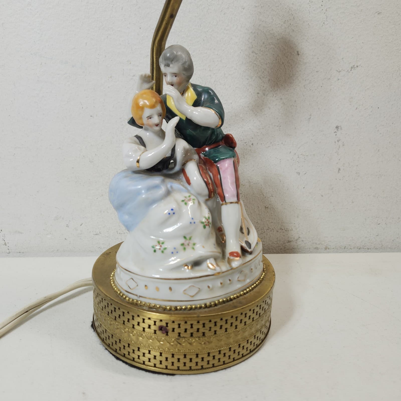 Vintage Lamp Victorian Figures Home Decor 12" Dresden Porcelain Style - Thumbnail 4