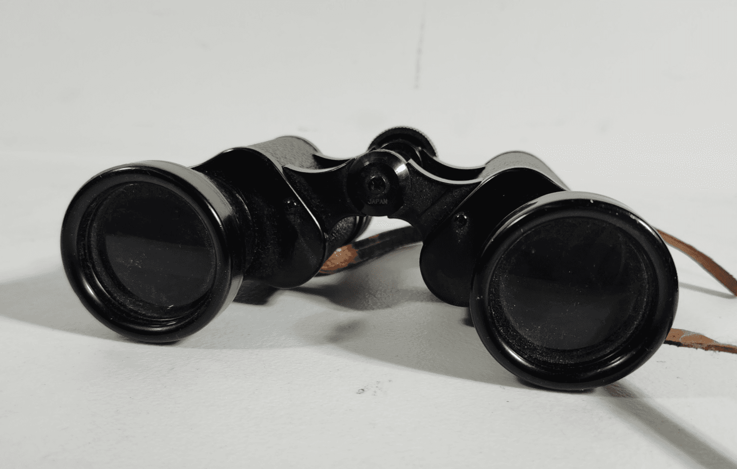 Vintage Wuest H-19 Binoculars 8x40 Field 6.5 Triple Tested Coated TT No 6-62786 - Thumbnail 11