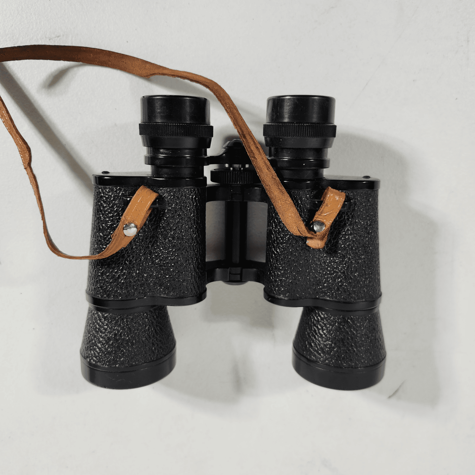 Vintage Wuest H-19 Binoculars 8x40 Field 6.5 Triple Tested Coated TT No 6-62786 - Thumbnail 13