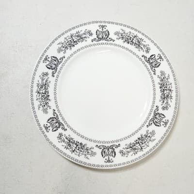 Wedgwood Dinner Plate Black Columbia Griffons & Floral 10.75" Set Of 4 - Thumbnail 6