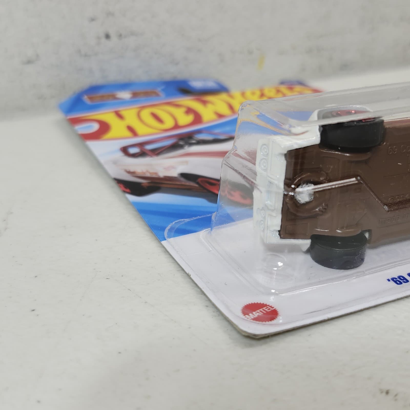 Hot Wheels '69 Corvette Racer Valentines Day Car HW Celebration Racers NEW - Thumbnail 5