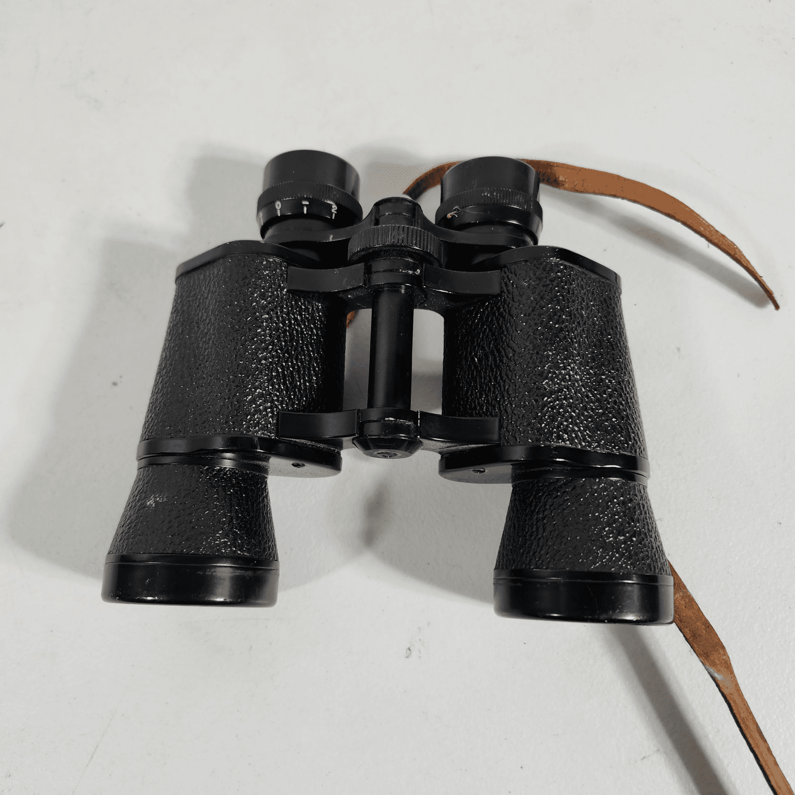 Vintage Wuest H-19 Binoculars 8x40 Field 6.5 Triple Tested Coated TT No 6-62786 - Thumbnail 12