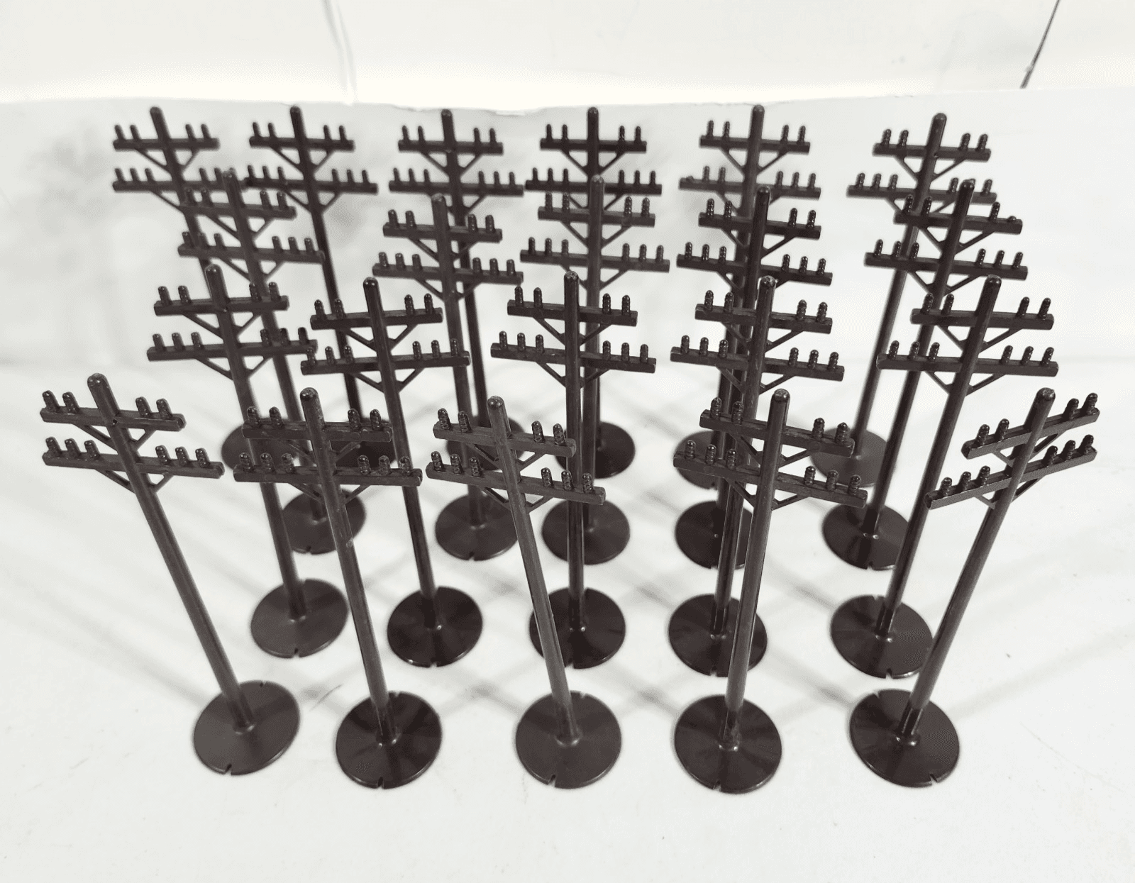Vintage Train Telehone Poles 21 Piece Set Bundle Lot Brown Plastic 7" - Thumbnail 2