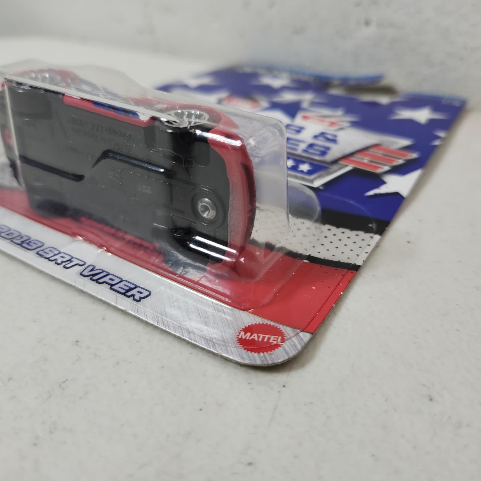Hot Wheels Stars And Stripes 2013 SRT Viper Red 1/64 Car Toy Vehicle NEW - Thumbnail 6
