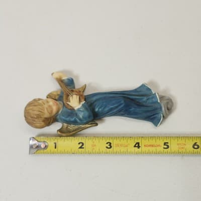 Angel Playing Musical Instrument 5” Resin Ornament Holiday Decor Italy Vintage - Thumbnail 3