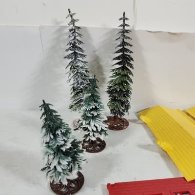Lot Trees & Building Toy Train Model Railroad Layout - Thumbnail 4
