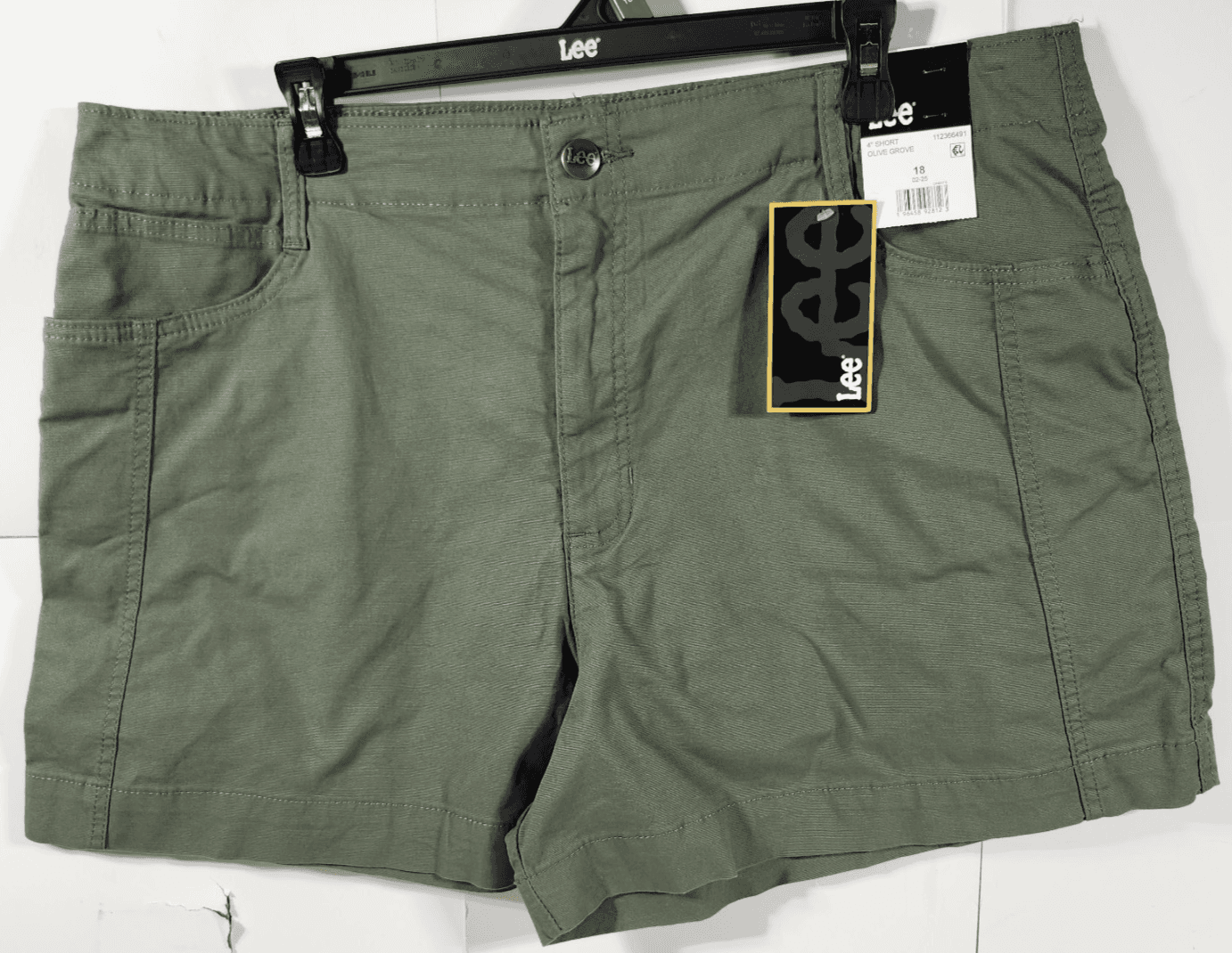 Lee Women's Size 18 High Rise Regular Fit Shorts Green NEW