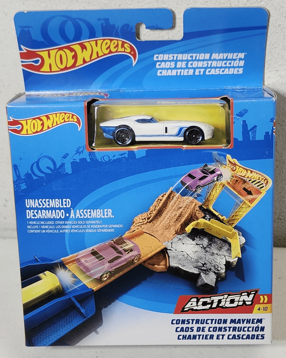2017 Hot Wheels Action Construction Mayhem Playset W/ Car 1/64 Toy NEW