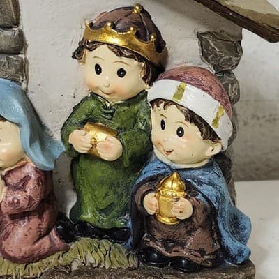 Ceramic Nativity Scene Holiday Home Decor Christmas Religious 7.5”x 5.25" - Thumbnail 3