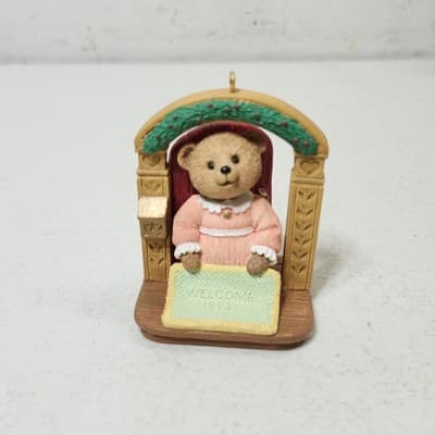 Hallmark Keepsake Ornament Mama Bear Your Always Welcome Holiday Home Decor - Thumbnail 2