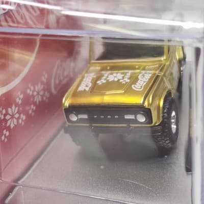 M2 Machines Coca-Cola Santa 1966 Ford Bronco Christmas 2025 Gold Car Toy NEW - Thumbnail 4