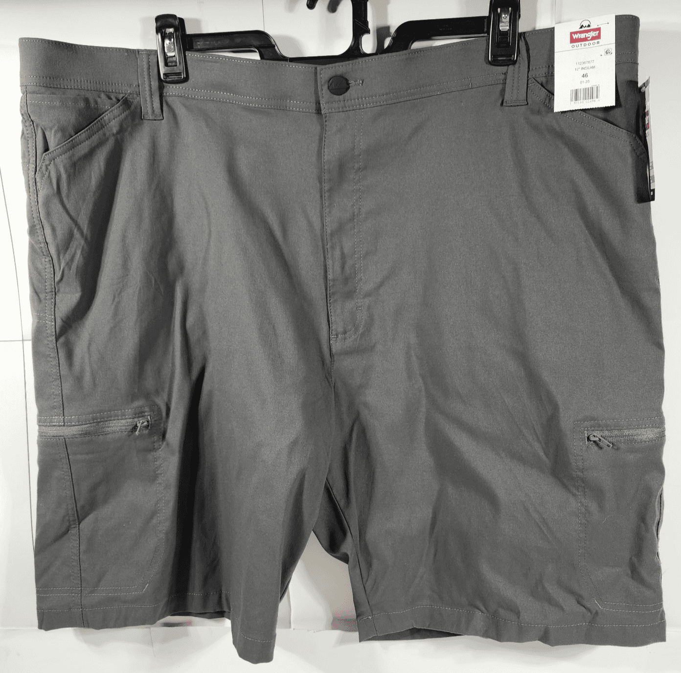 Wrangler Mens 46 Cargo Shorts Moisture Wicking UPF Pockets Softshell Gray NEW