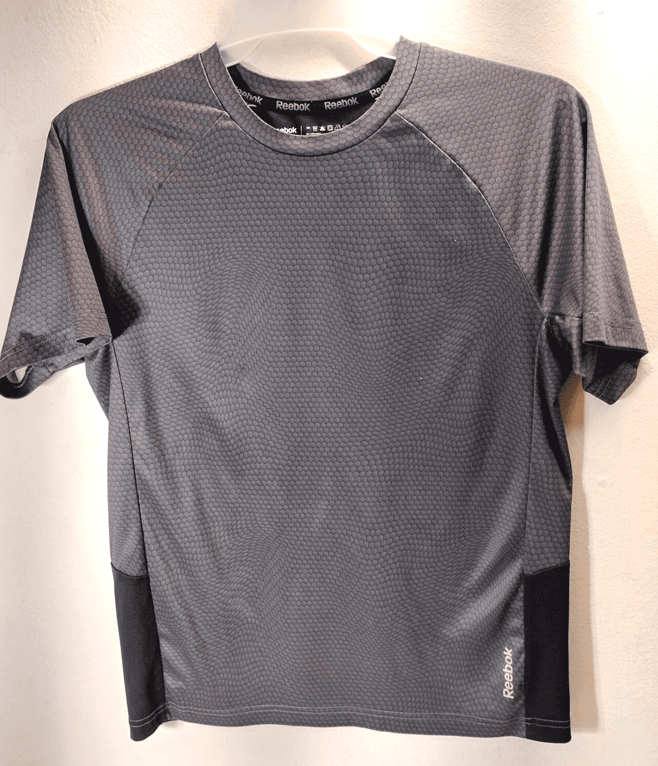 Reebok Men’s T-Shirt Gray Size Small Athletic Training Workout Tee