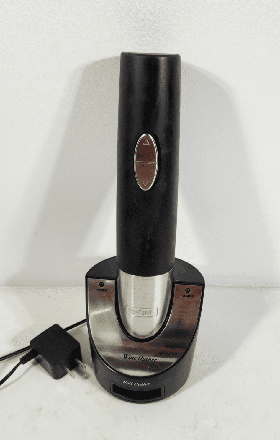 Waring Pro WO48 Cordless Wine Opener With Foiler Cutter - Thumbnail 2
