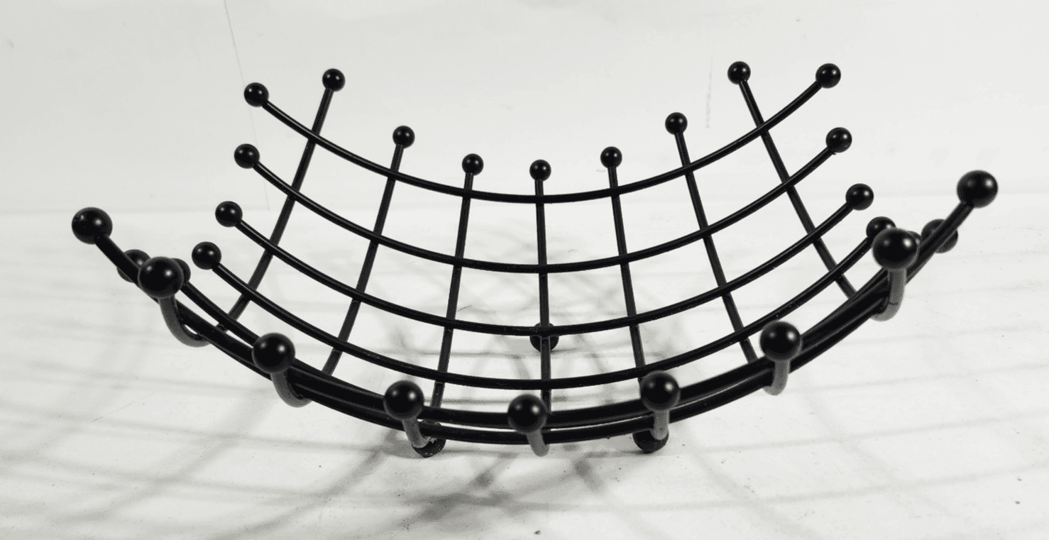 Mid Century Modern Beautiful 1950s 60s Style Sturdy Wire Art Metal Fruit Bowl - Thumbnail 4