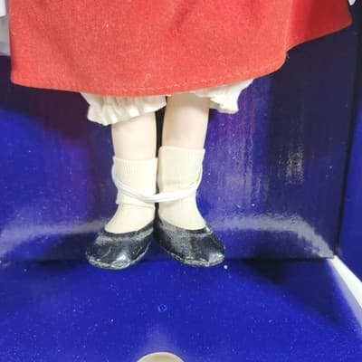 Annie Doll Porcelain Vintage Applause No. 8904 With Box 1982 - Thumbnail 5
