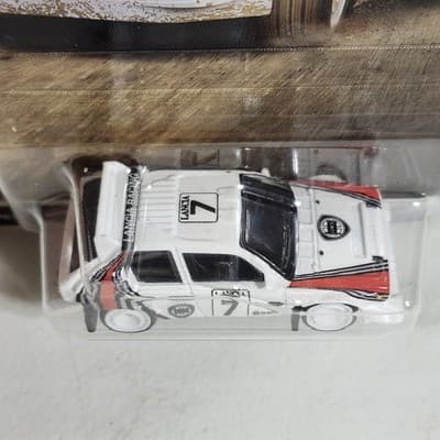 Hot Wheels Premium Lancia Delta S4 Thrill Climbers White Car 1/64 Toy Vehicle - Thumbnail 3