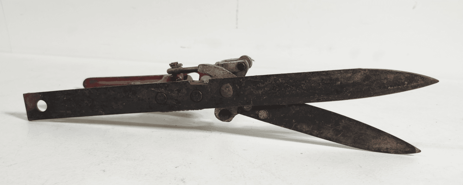 Vintage Wiss Grass Clippers Shears Lawn Hedge Plant Trimming Locking Model 57H - Thumbnail 10