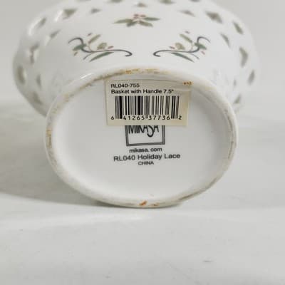 Mikasa White Glass Basket With Painted Holly Leaves 7" Home Decor Planter - Thumbnail 8