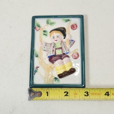 Vintage Ceramic 3D Wall Hanging Plaque Child In Tree Made In Japan 4" - Thumbnail 2
