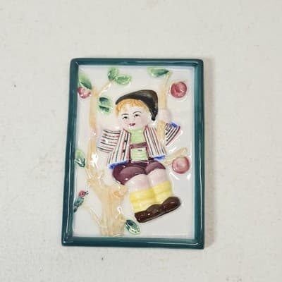 Vintage Ceramic 3D Wall Hanging Plaque Child In Tree Made In Japan 4" - Thumbnail 5