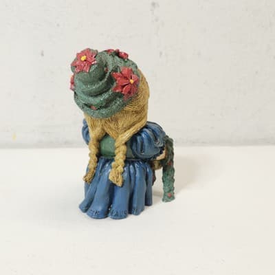 Mark Klaus Poinsettia Girl Figure Home Decor Resin - Thumbnail 7
