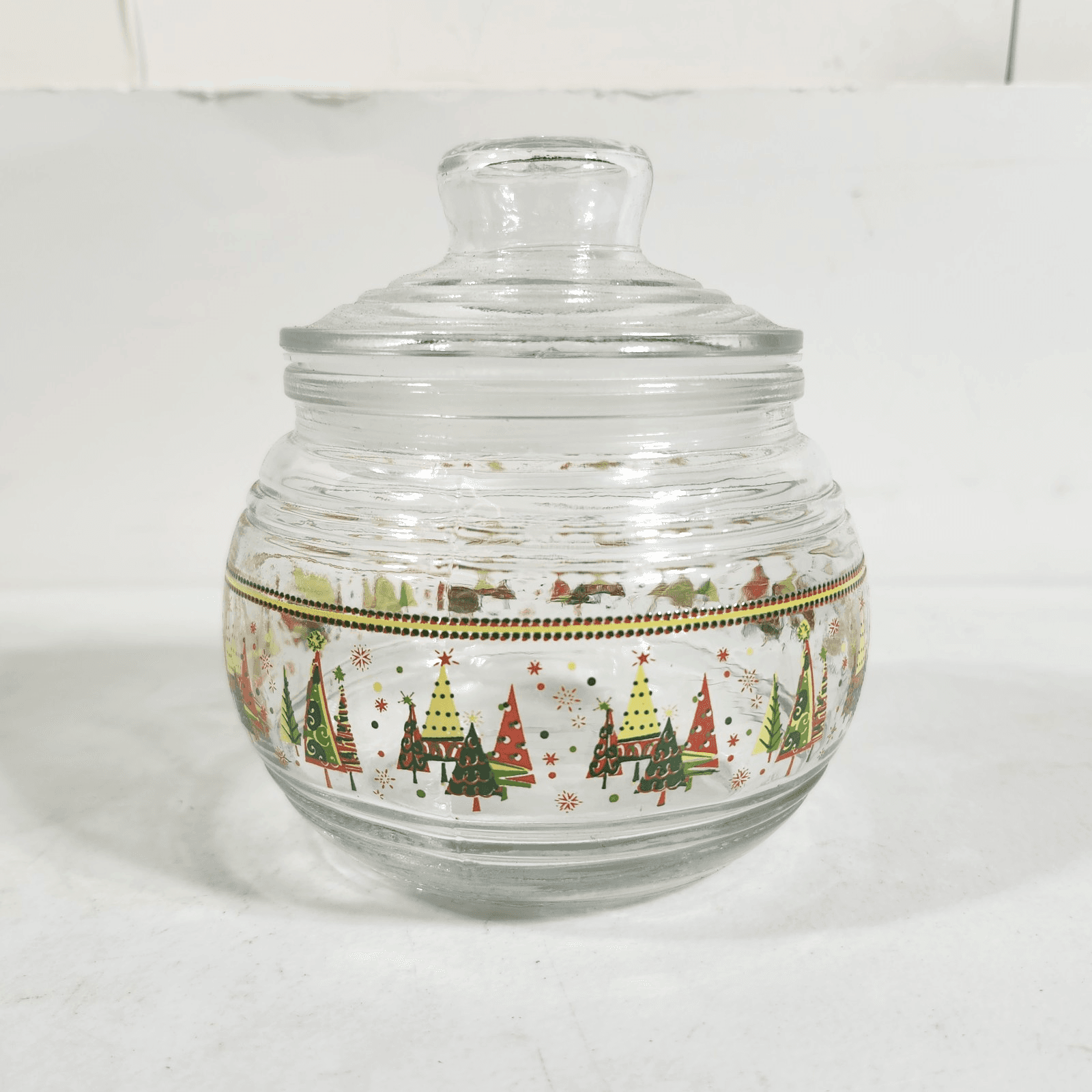 Greenbrier 4in Round Glass Christmas Trees Candy Jar W/ Sealable Lid - Thumbnail 3