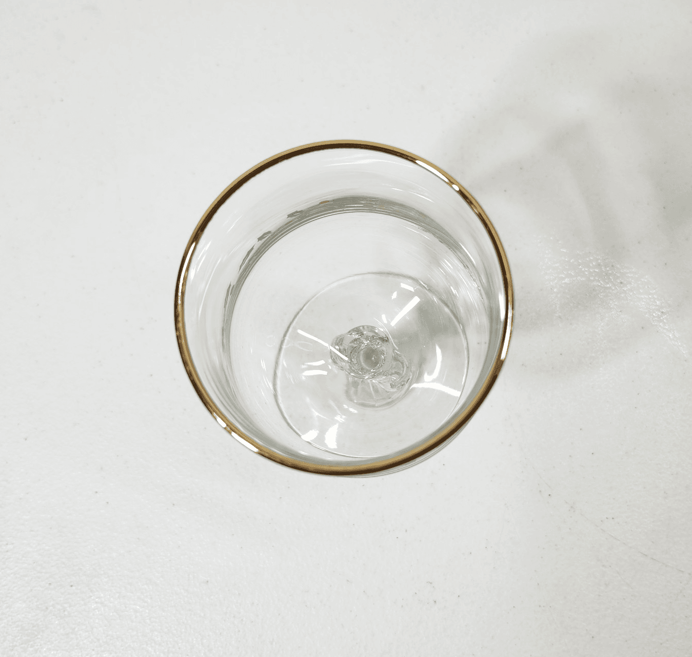 6.25" Libbey Holly Wine Glass Gold Rim Cup Vintage Arby's Christmas Collection - Thumbnail 4