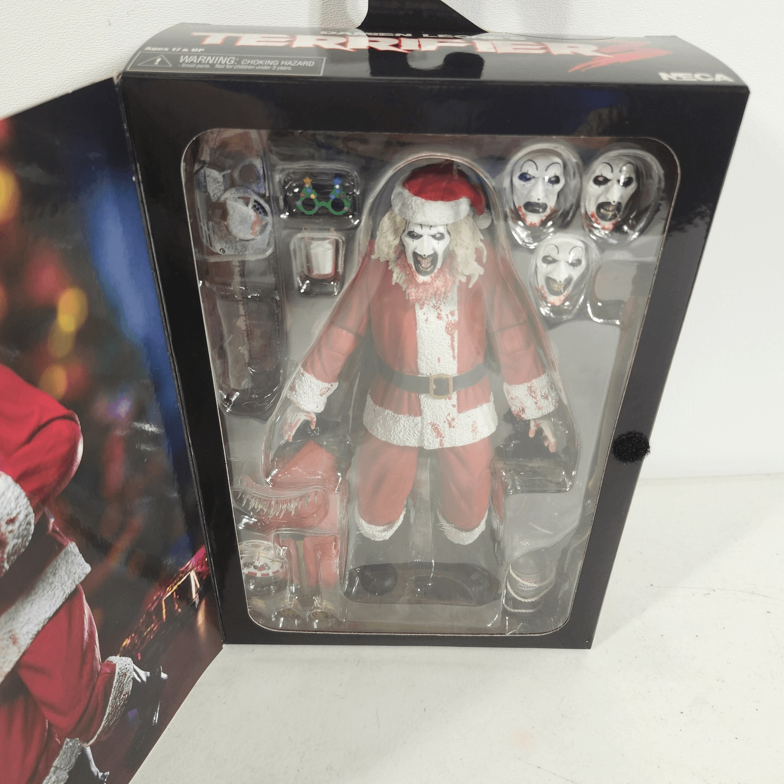 NECA Ultimate Art the Clown Terrifier 3 AF Bloody Santa Suit Walmart Exclusive - Thumbnail 4