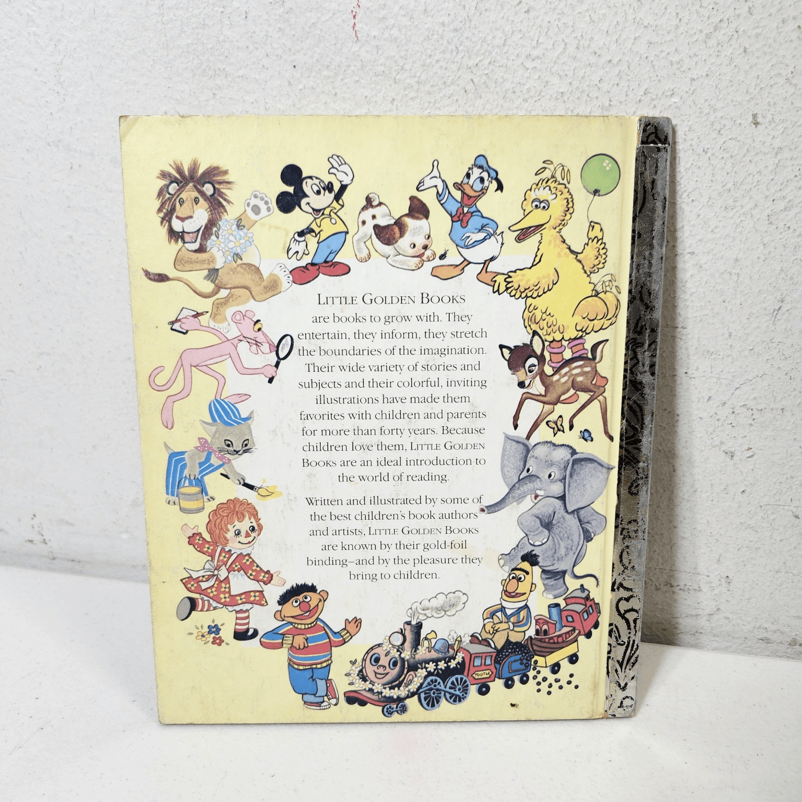 Holidays 209-58 A Little Golden Book 1985 Kids - Thumbnail 3