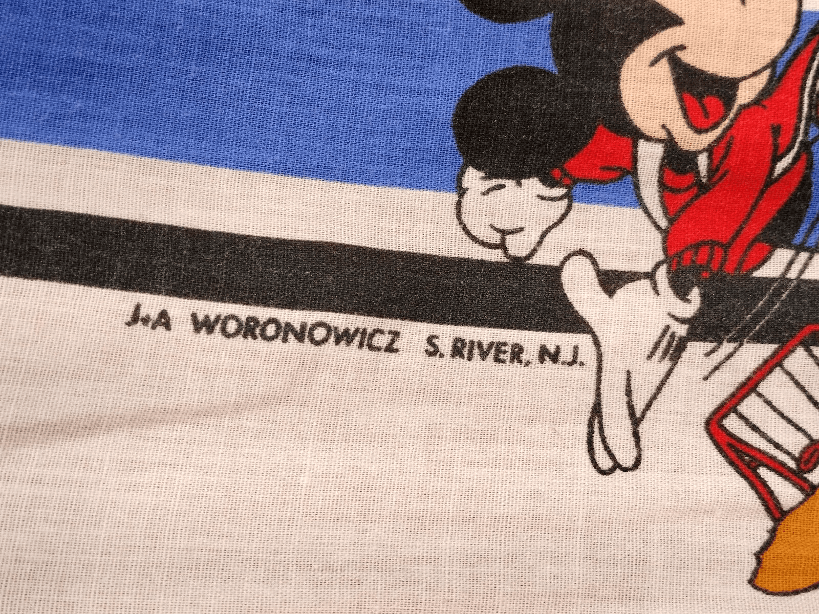 Vintage Disney Mickey Mouse & Pluto Blanket 41" X 60" Made In USA - Thumbnail 4