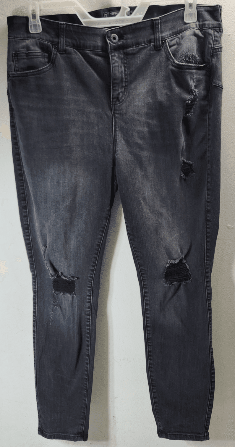 Torrid Jeans Womens 18S Black Denim Bombshell Skinny Premium Stretch Distressed