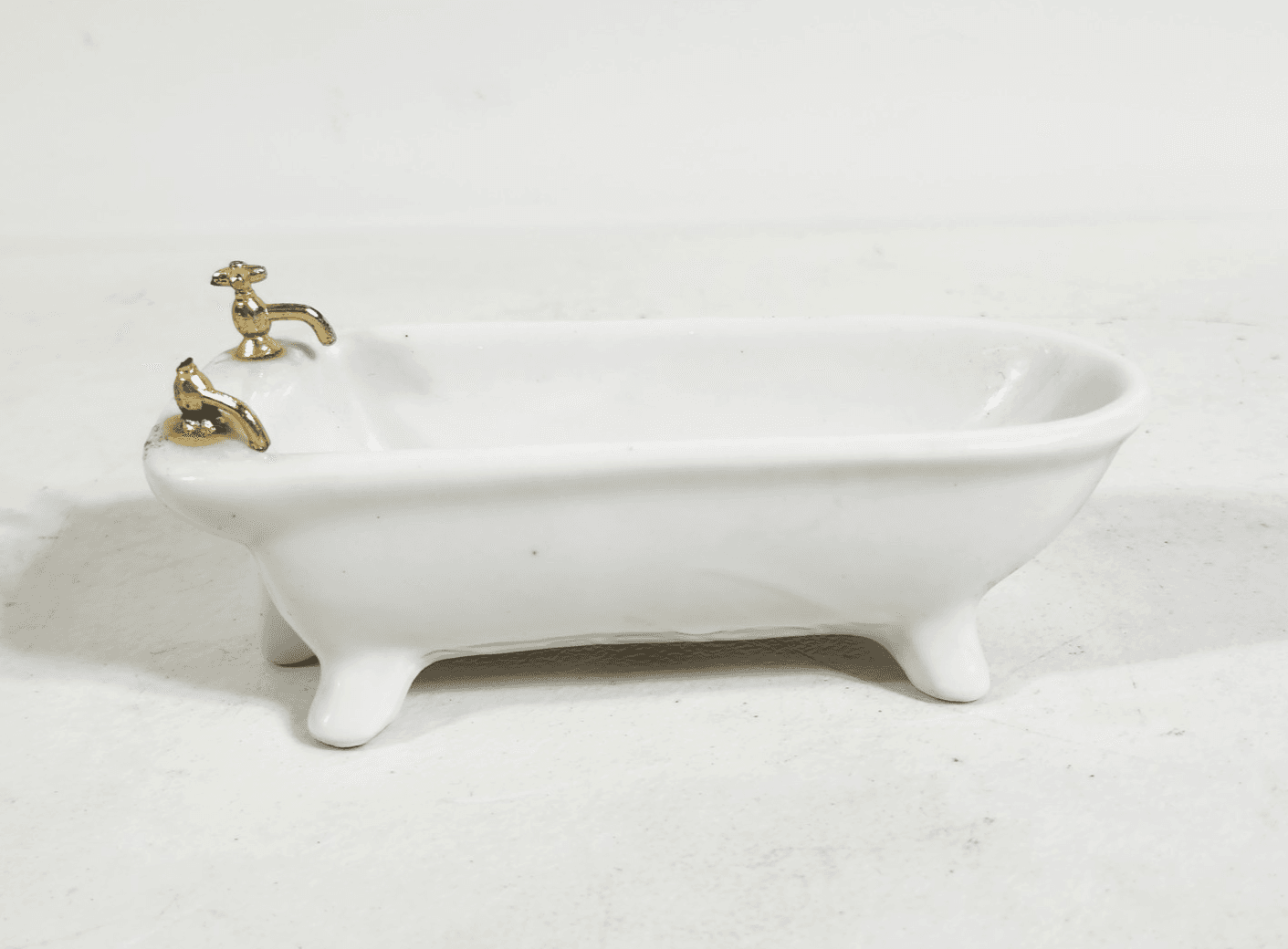 Vintage Clawfoot Dollhouse Bath Tub Bathroom Furniture Ceramic - Thumbnail 6
