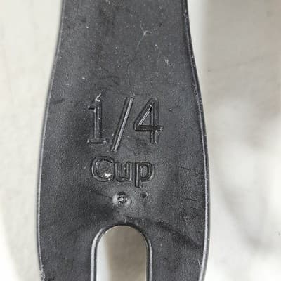 Black Plastic Measuring Cups Set 4 Piece - Thumbnail 3