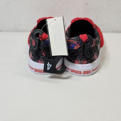 Spider-Man Slip-on Sneakers Youth Boy Shoes Marvel Size 4 NEW - Thumbnail 6