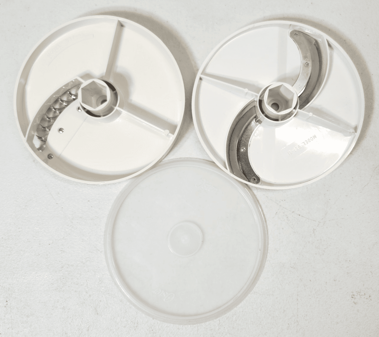 Oster Kitchen Center Shredding Disc 937-85 Disc 937-81