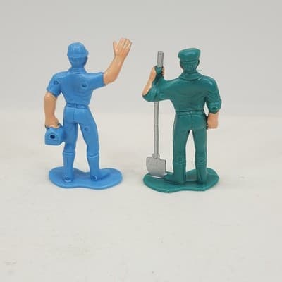 Vintage Train Railway People Figure Fitter With Shovel & Lunchbox Blue Green - Thumbnail 4