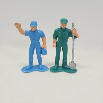 Vintage Train Railway People Figure Fitter With Shovel & Lunchbox Blue Green - Thumbnail 2