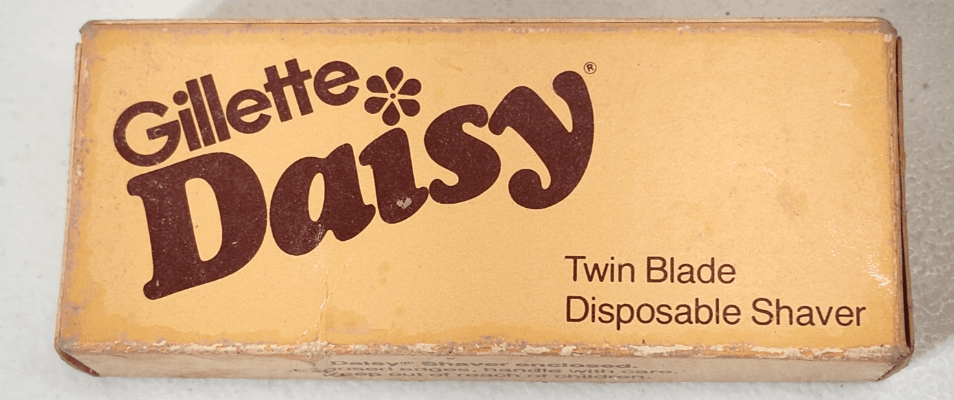 Vintage Daisy Razor by Gillette Twin Blade Disposable Shaver 1982