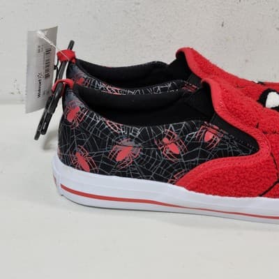 Spider-Man Slip-on Sneakers Youth Boy Shoes Marvel Size 4 NEW - Thumbnail 8