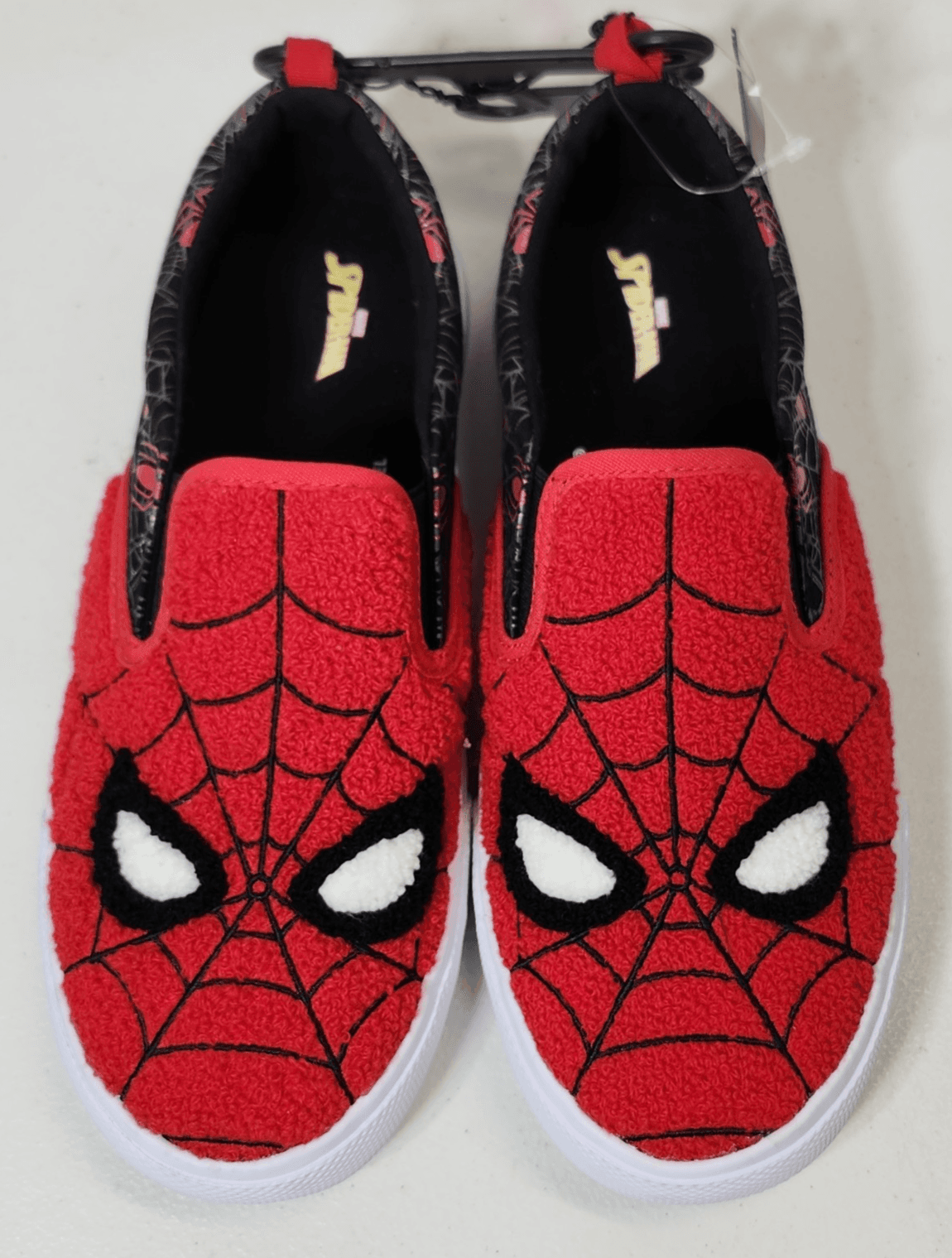 Spider-Man Slip-on Sneakers Youth Boy Shoes Marvel Size 4 NEW - Thumbnail 2