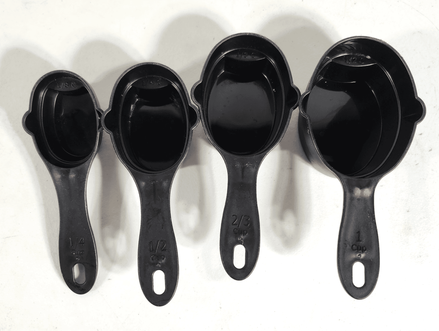Black Plastic Measuring Cups Set 4 Piece - Thumbnail 2