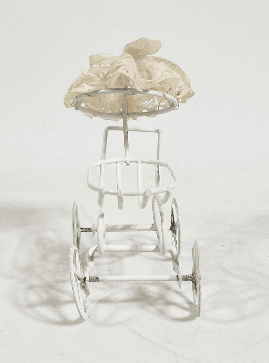Miniature Dollhouse White Metal Rolling Baby Carriage w/Umbrella 3" - Thumbnail 4