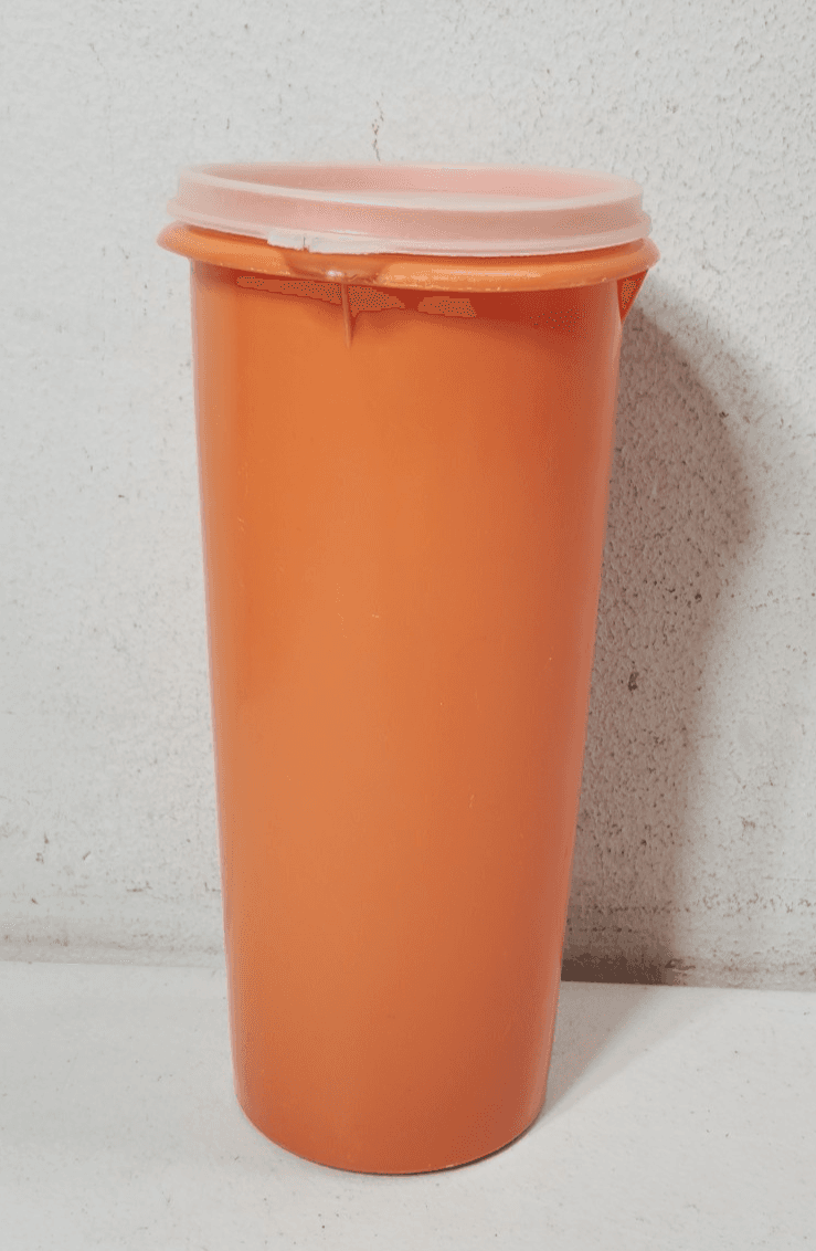 Tupperware 262-10 Orange Storage Container With Lid - Thumbnail 5