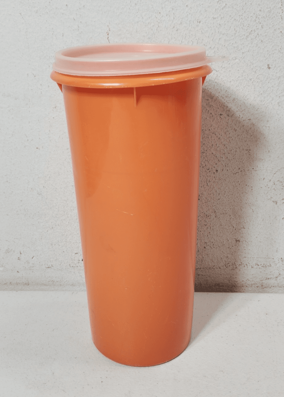 Tupperware 262-10 Orange Storage Container With Lid - Thumbnail 4