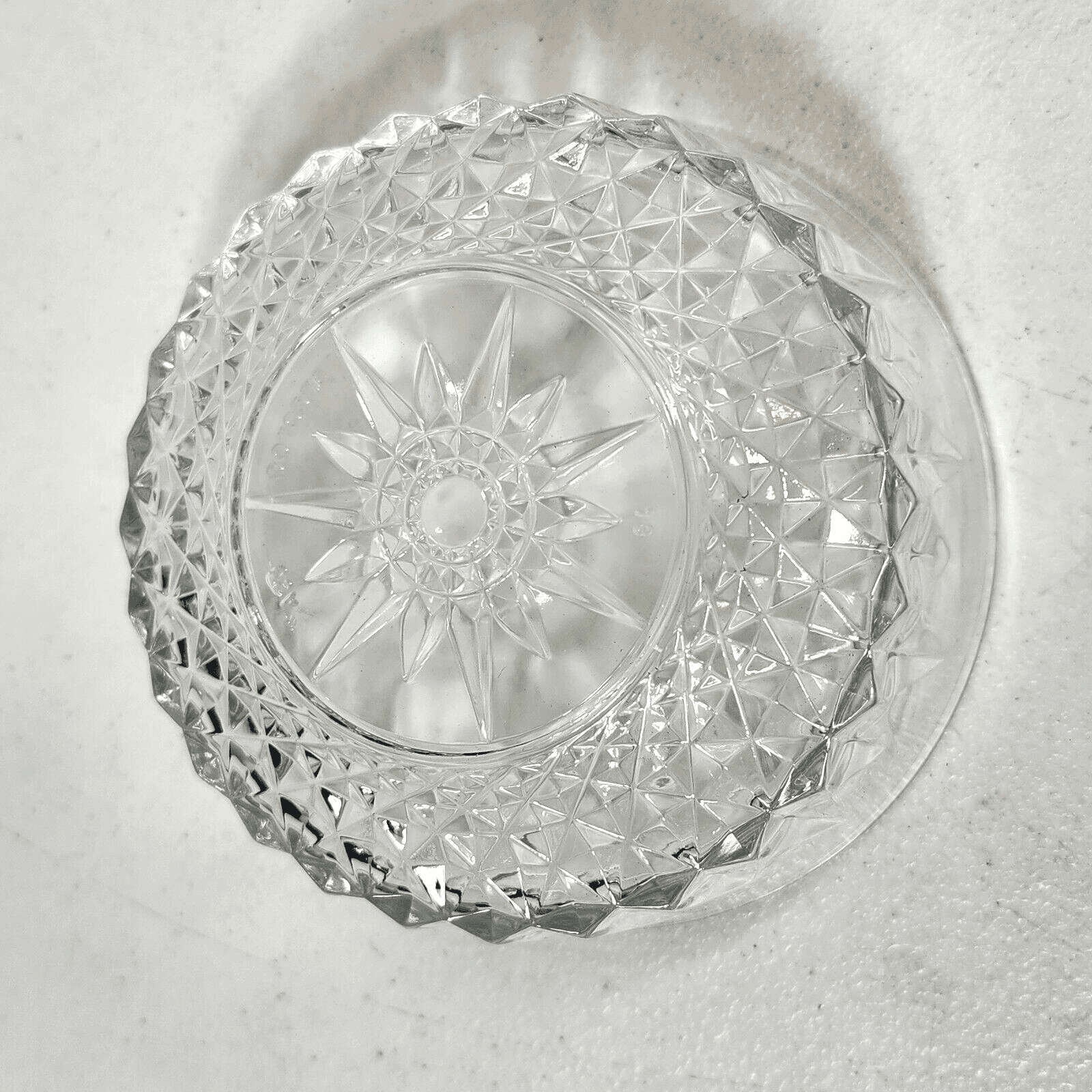 2 ARCOROC USA 16 oz Glass Bowls Starburst Bottom 5" Candy Trinket Home Decor - Thumbnail 7
