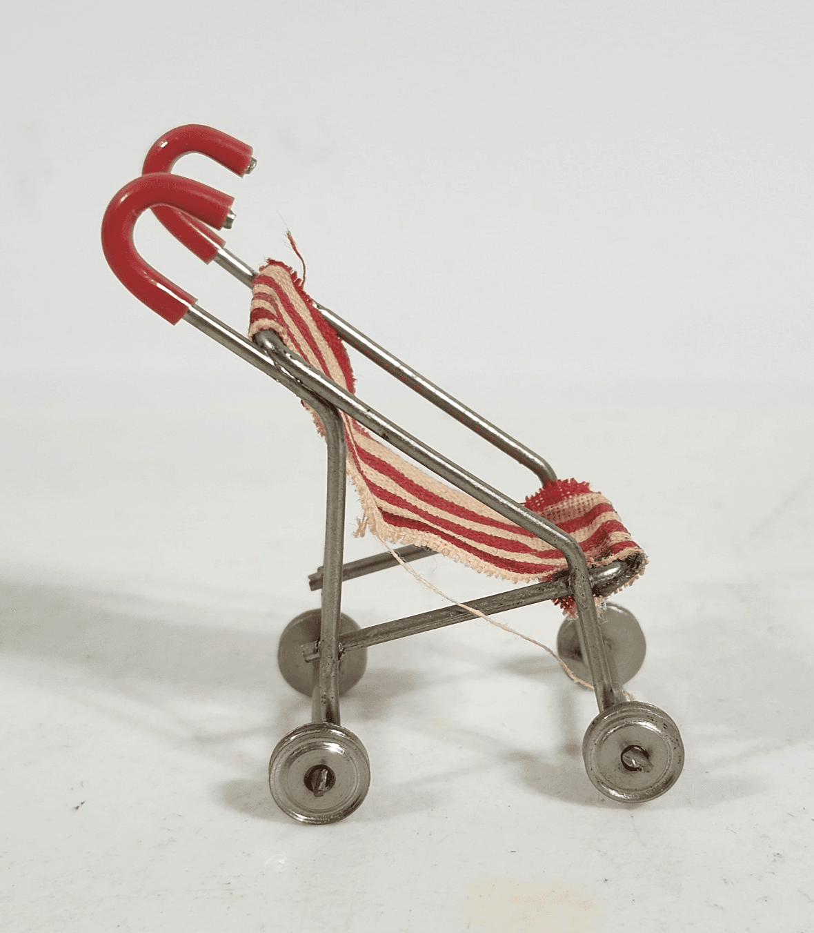 Dollhouse Miniature Stripes Baby Stroller Chair Buggy 1:12 Furniture Accessory - Thumbnail 3