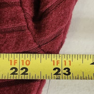 Time and Tru Women's L Shirt Ribbed Hacci V-neck Top Red NEW - Thumbnail 2
