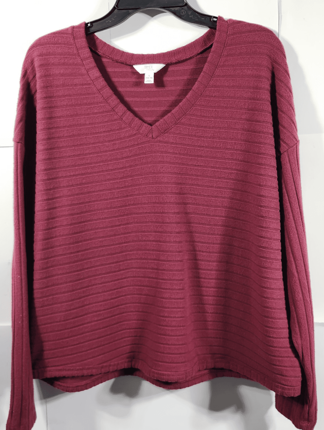 Time and Tru Women's L Shirt Ribbed Hacci V-neck Top Red NEW - Thumbnail 5