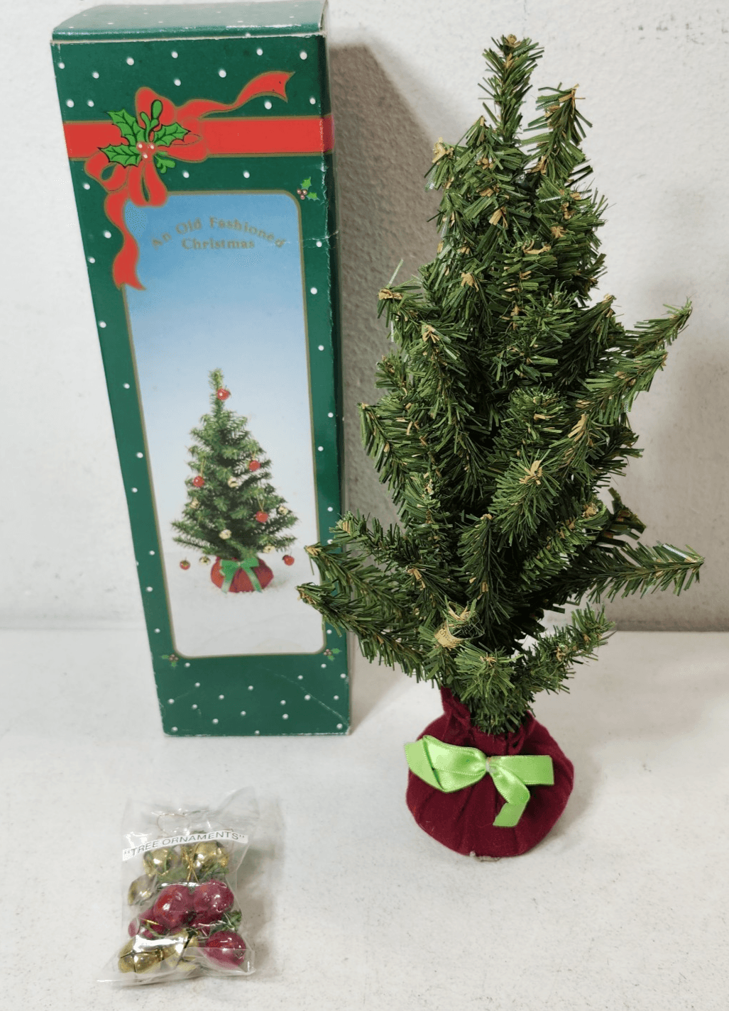 Russ Old Fashioned Christmas Collection 12" Holiday Tree NEW - Thumbnail 2
